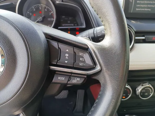 Car image 23