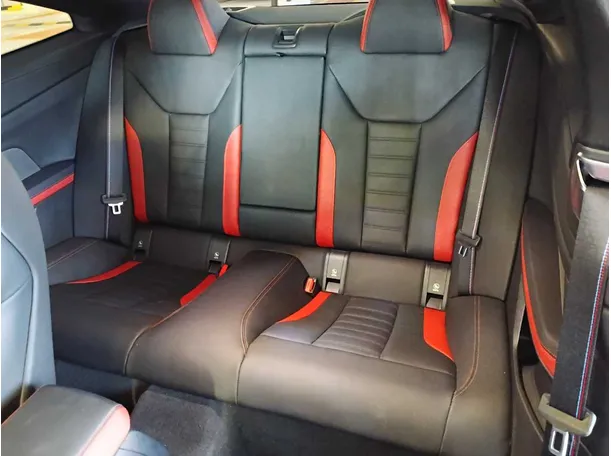 Car image 13