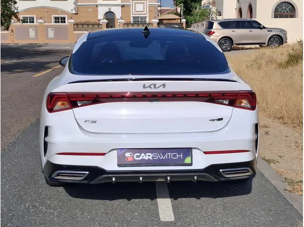 Car image 6