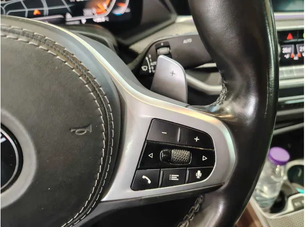 Car image 31