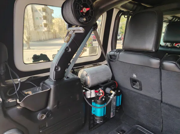 Car image 29