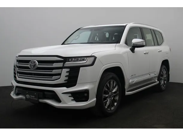 2024 تويوتا لاندكروزر في دبي