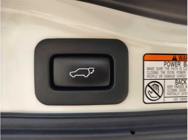 Car image 37