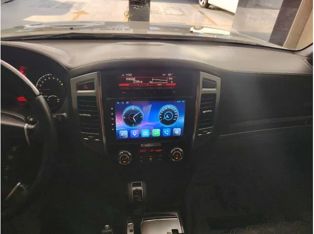 Car image 27