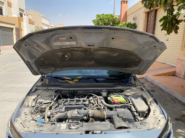 Car image 28