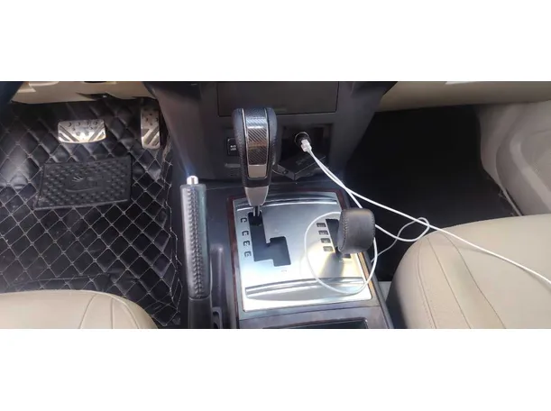 Car image 18