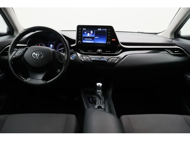 Car image 14