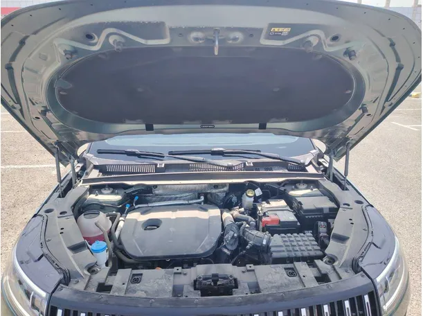 Car image 28
