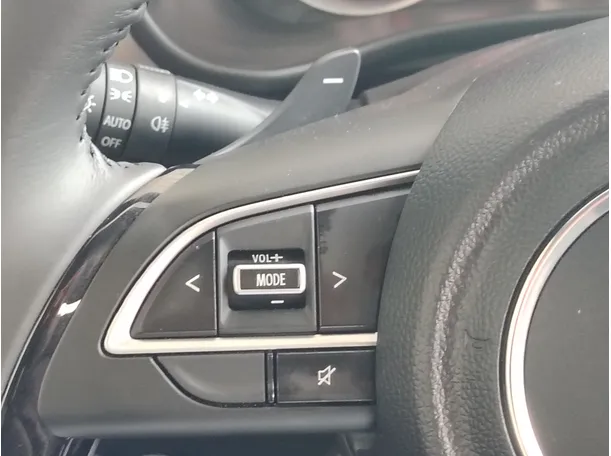 Car image 27