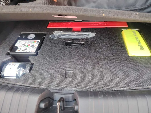 Car image 29