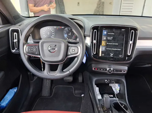 Car image 17
