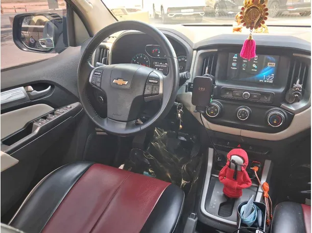 Car image 18