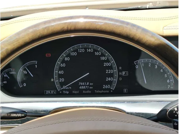 Car image 25