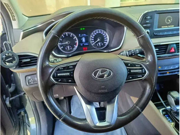Car image 27