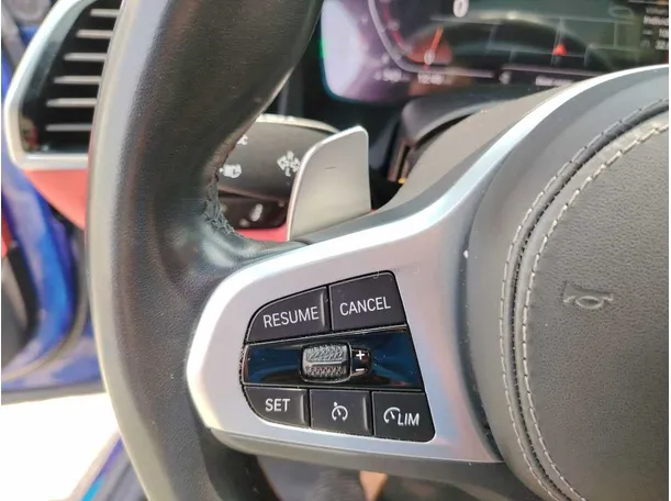 Car image 28