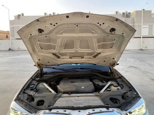 Car image 28