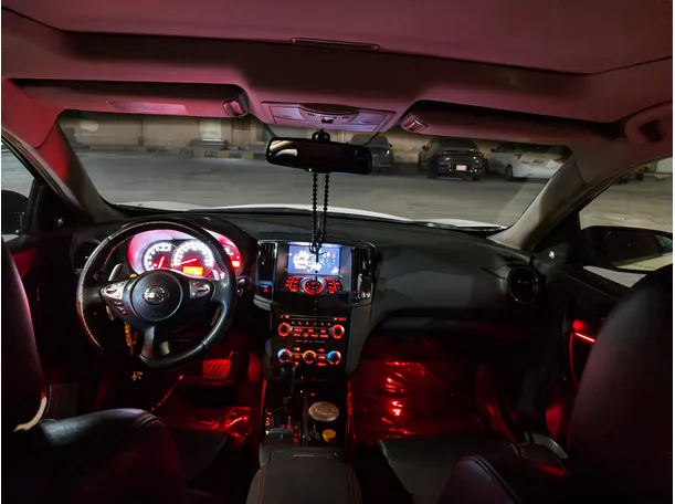Car image 8