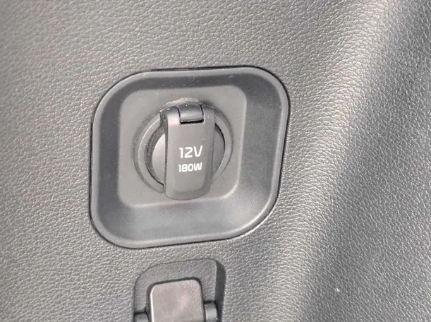 Car image 35