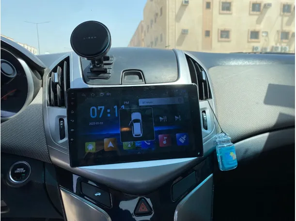 Car image 14