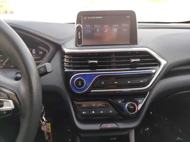 Car image 21