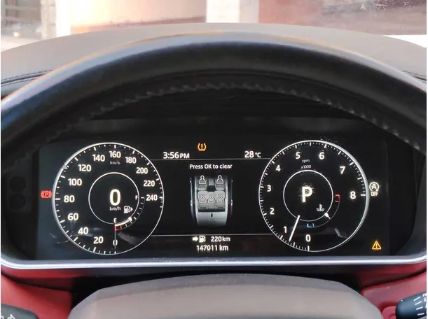 Car image 25