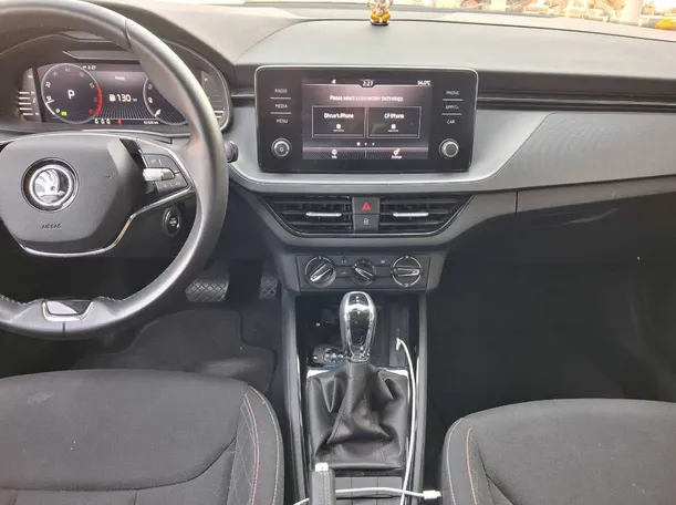 Car image 18