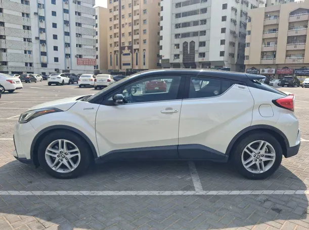 Car image 8