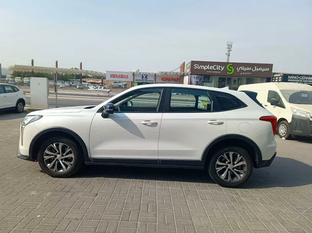 Car image 8