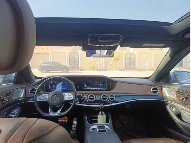 Car image 21