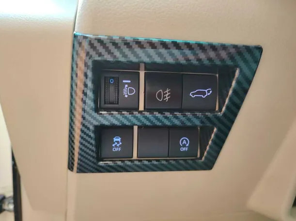 Car image 43