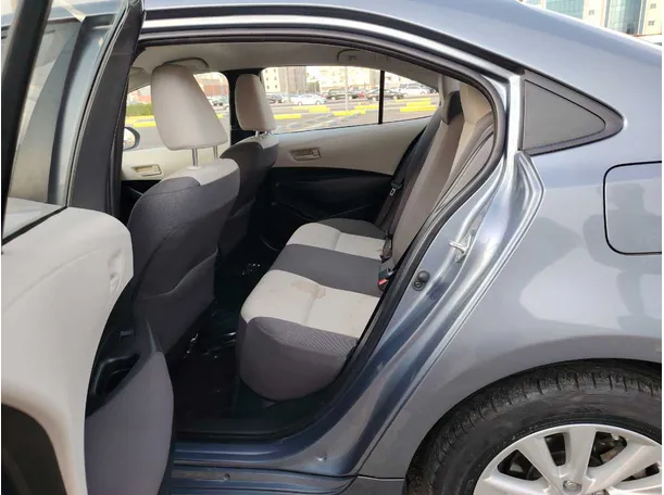 Car image 15