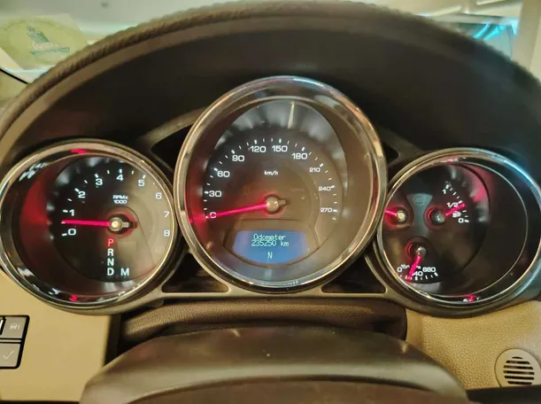 Car image 27