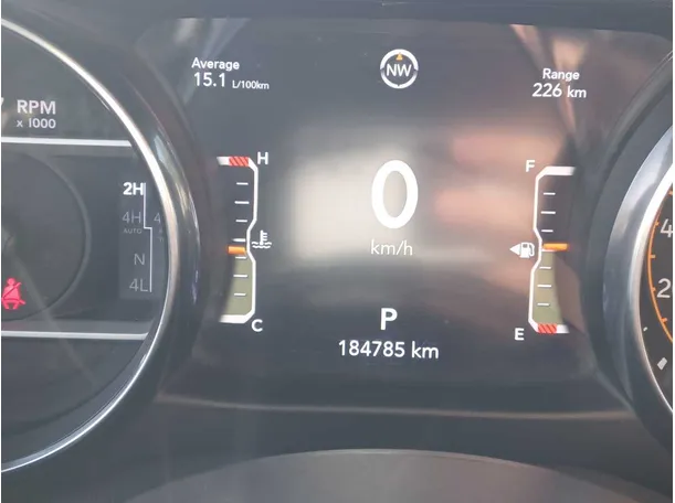 Car image 17