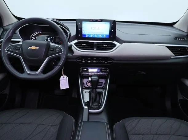 Car image 14
