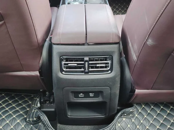 Car image 41