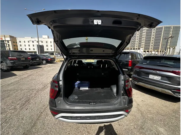 Car image 23