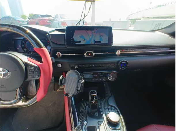 Car image 15