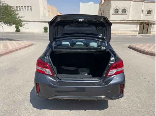 Car image 21