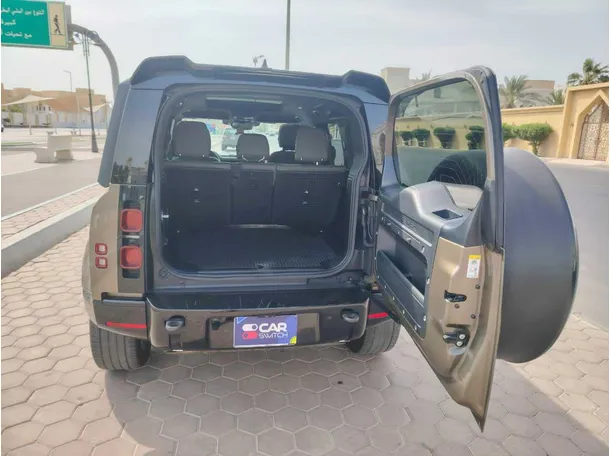 Car image 28