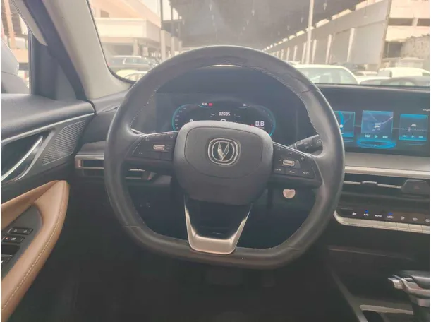 Car image 23