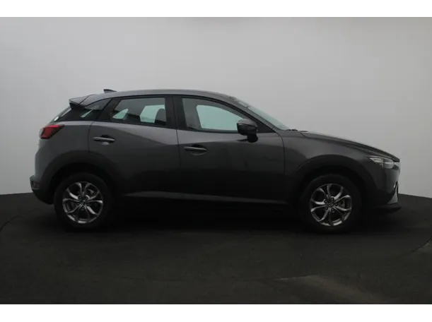 Car image 13