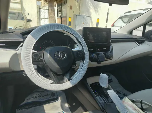 Car image 27