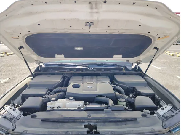 Car image 40