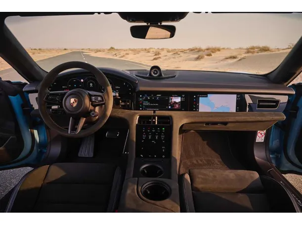 Car image 29