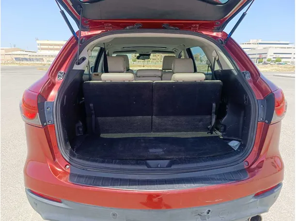 Car image 28