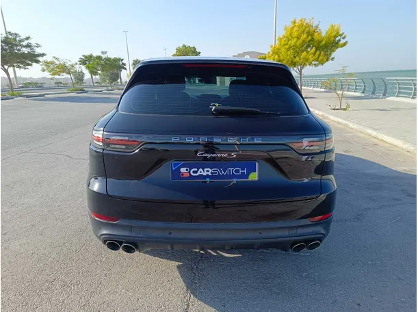 Car image 7