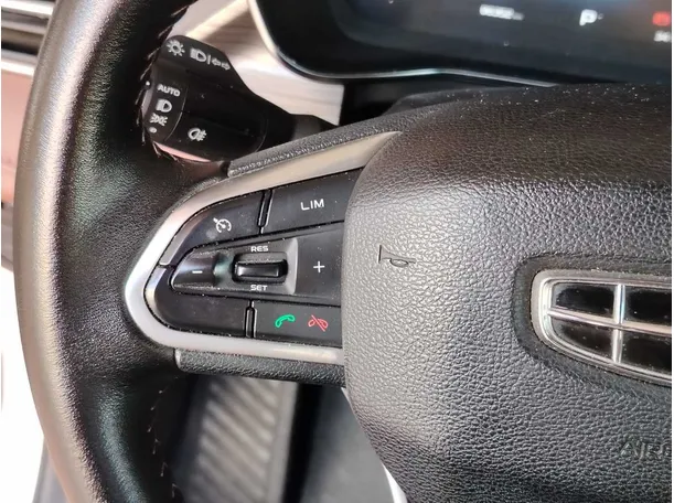 Car image 31