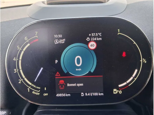 Car image 8