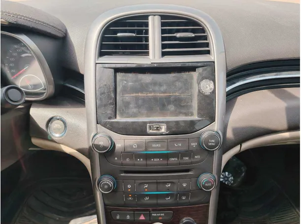 Car image 20
