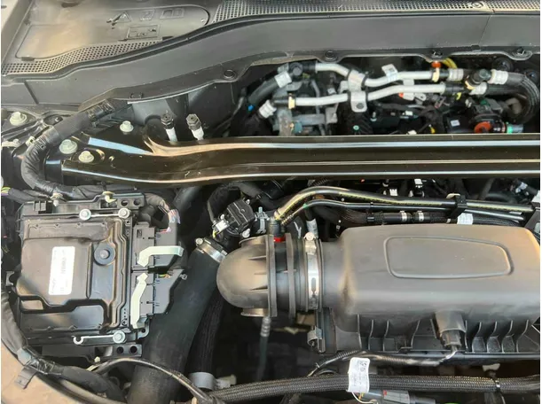 Car image 28